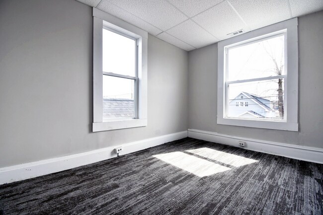 Building Photo - 1850 Buffington Ave