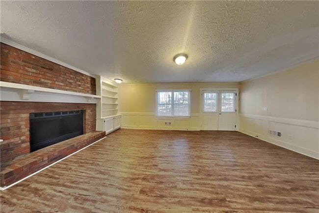 Building Photo - 4510 Trumble Terrace