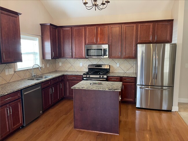 Building Photo - Lovely Bungalow-Style Home Near Downtown Fuquay!