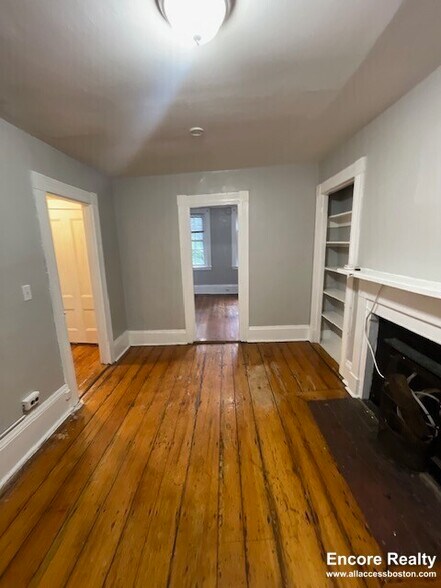 Building Photo - 3 Champney Pl