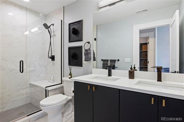 Building Photo - 3566 W 16th Ave