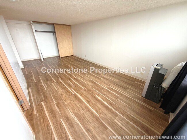 Building Photo - 1060 Kamehameha Hwy