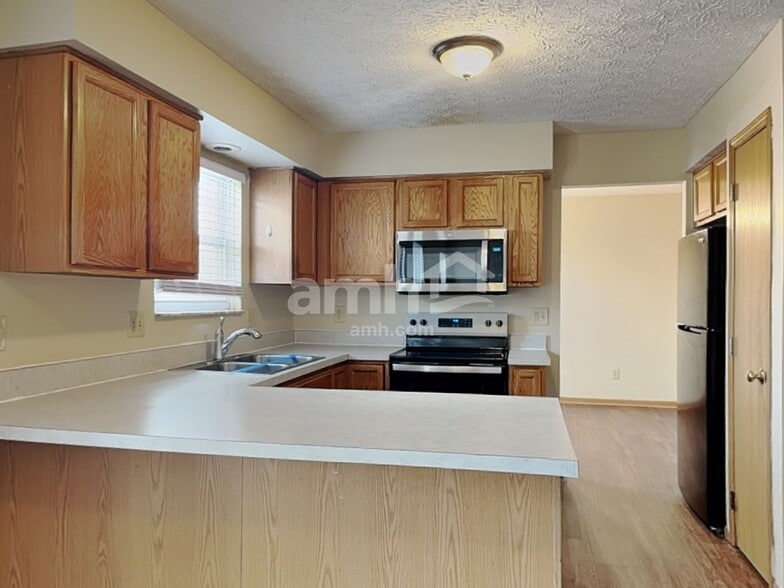 Building Photo - 4242 Honey Bee Ct