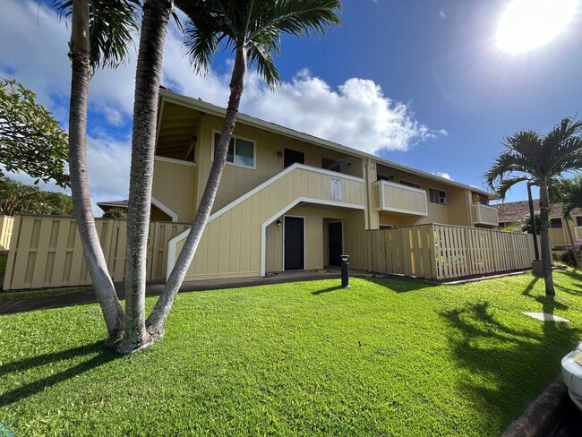Building Photo - Ihona (Waipahu/Waipio) - Upstairs 1 Bedroo...