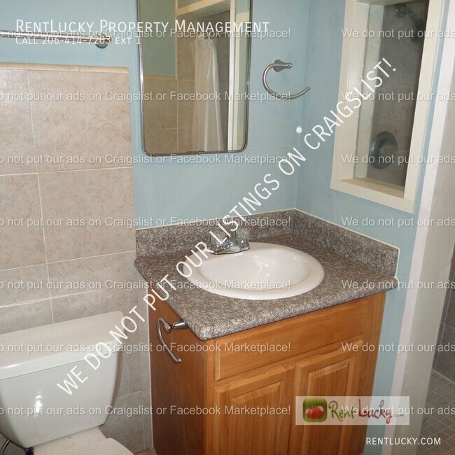 Building Photo - 1700 S 220th St