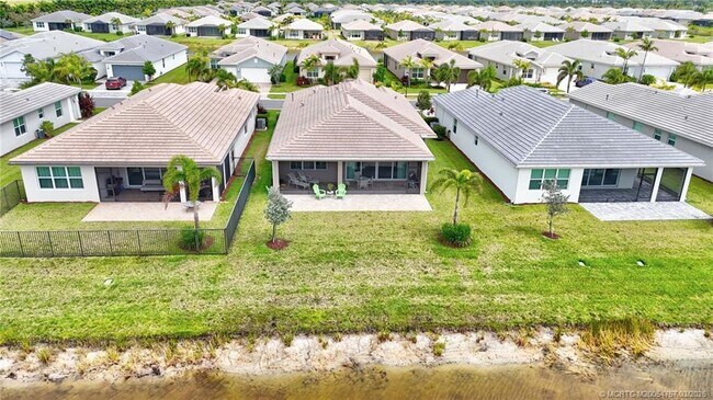 Building Photo - 11933 SW Coral Cove Pkwy