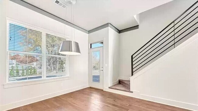 Building Photo - New construction in the heart of East Fayetteville!