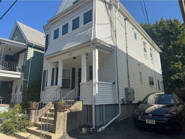 Building Photo - 145 Albion St