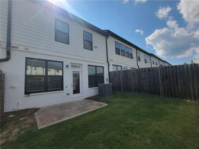 Building Photo - 116 Auburn Gate Ln