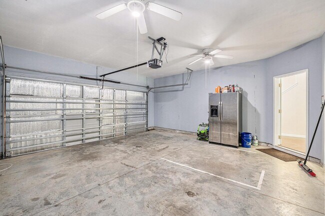 Building Photo - 349 Drayton Pl Dr