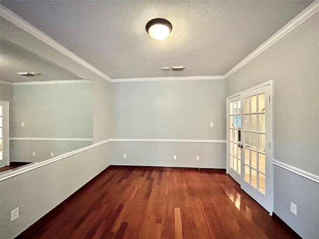 Building Photo - 22918 Breton Point Dr