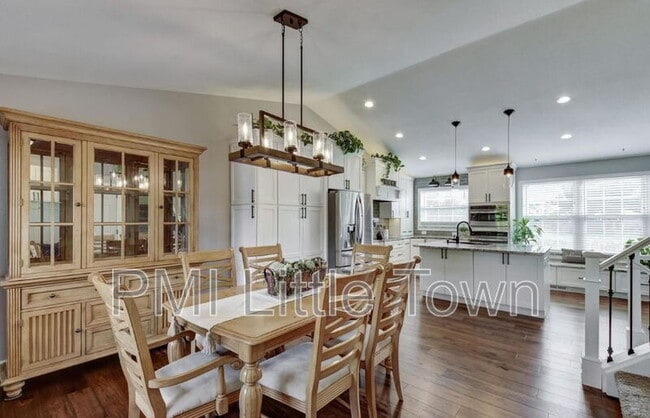 Building Photo - 16681 Martingale Dr