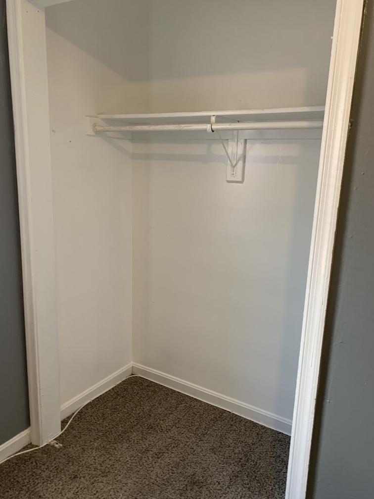 Closet - 509 Mosher St