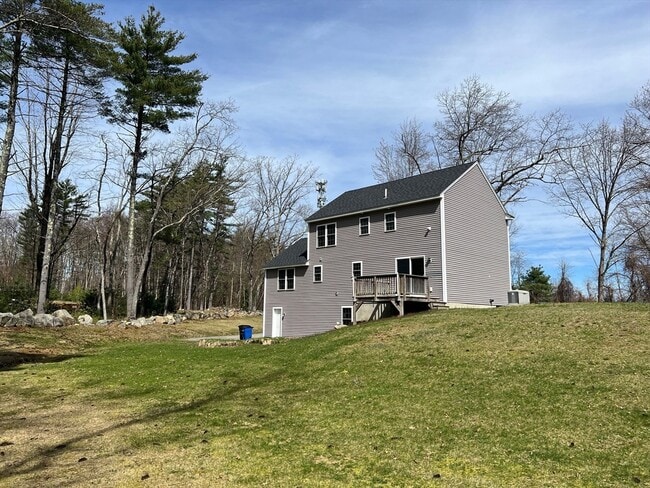 Building Photo - 78 Bayberry Hill Rd