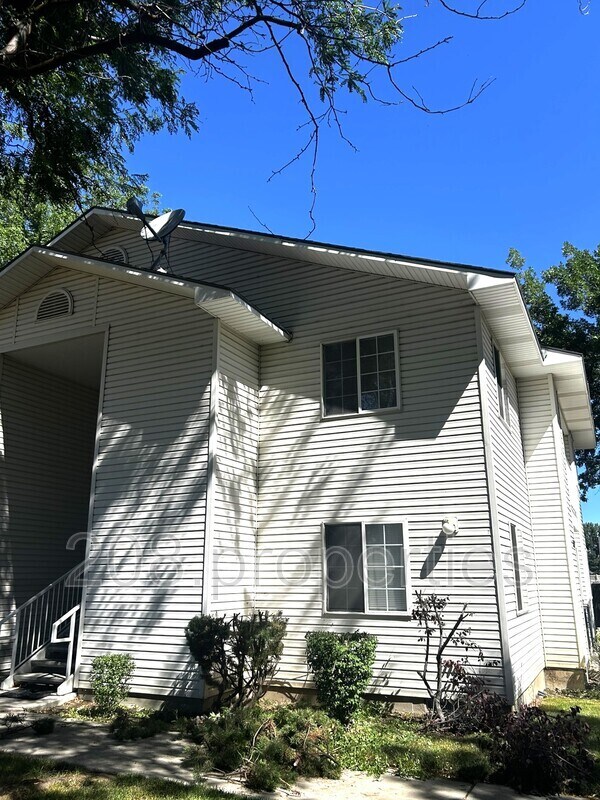 Building Photo - 6589 W Lucky Ln