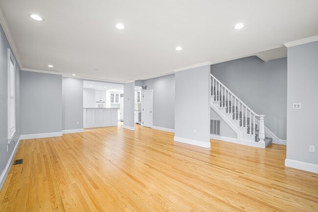 Building Photo - 11 Elmwood Ave