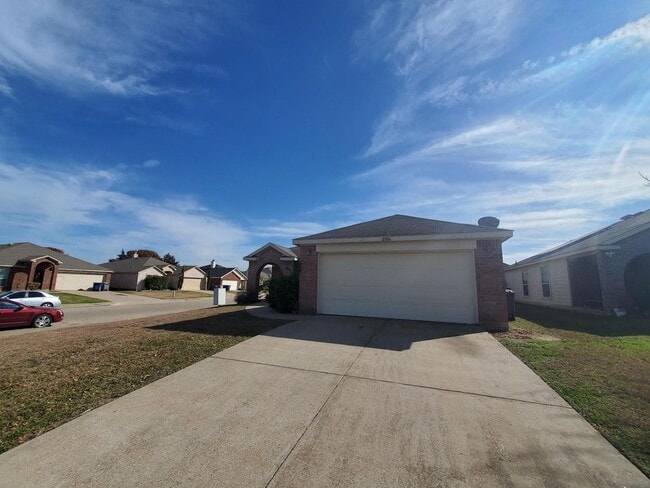 Building Photo - Spacious 4 bedroom home!  Dallas ISD