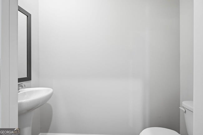 Building Photo - 5971 Skylar Dr