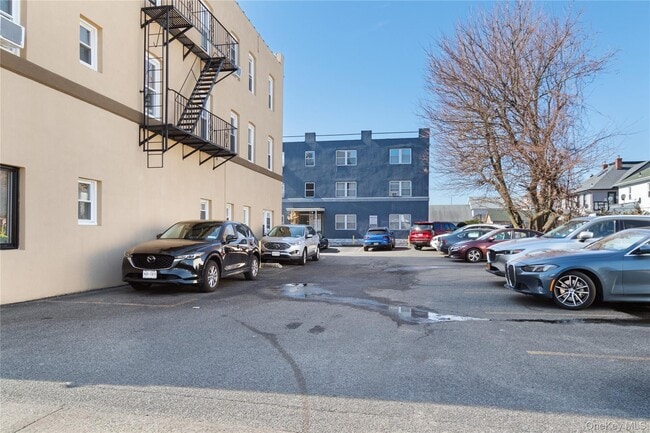 Building Photo - 146 Harrison Ave