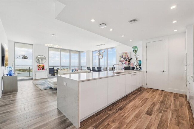 Building Photo - 5120 Marina Wy