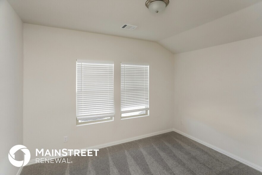 Building Photo - 525 Janette Ct