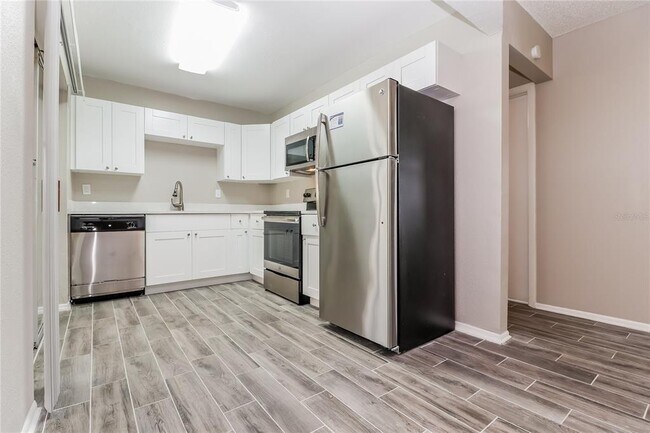Building Photo - 12281 Eldon Dr