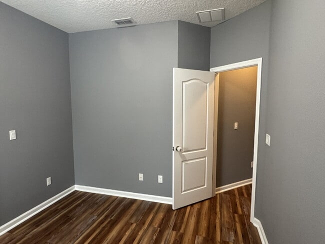 Building Photo - For Rent