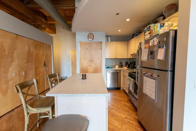 Building Photo - 2 bedroom in CHICAGO IL 60647