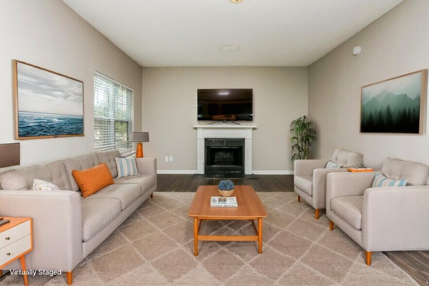 Building Photo - 5453 Fox Valley Ln