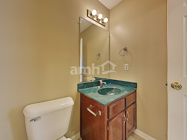 Building Photo - 4514 Huron Rd