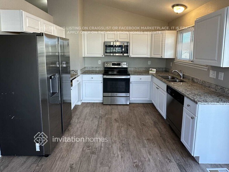 Building Photo - 4101 S Lewiston Cir