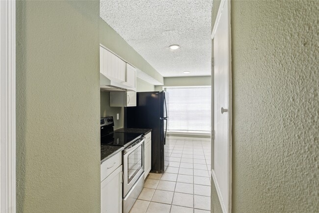 Building Photo - 8321 Nairn St