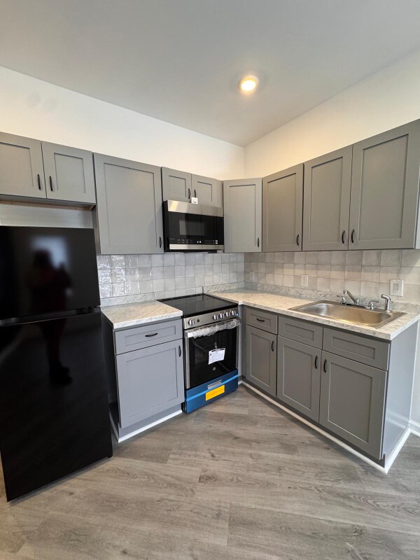 Building Photo - 4921 Haverford Ave