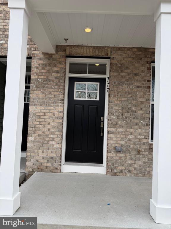 Building Photo - 777 Platinum Dr