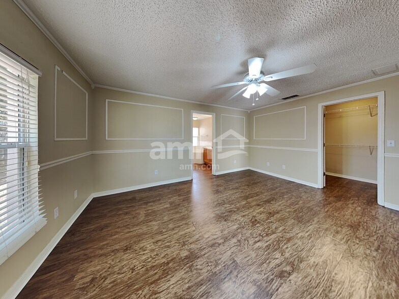 Building Photo - 4012 Waltham Forest Dr