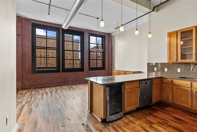 Building Photo - 1520 Washington Ave