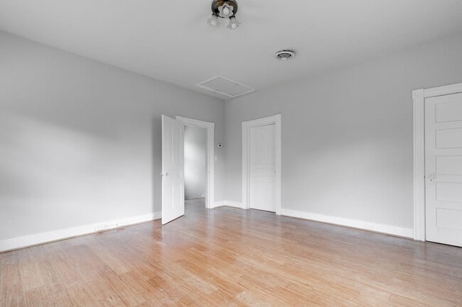 Building Photo - Large West End Rental off of Three Chopt R...