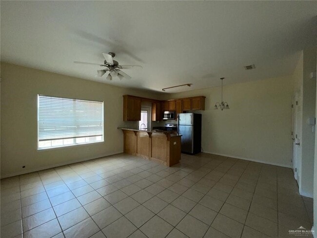 Building Photo - 20 Phoenix St