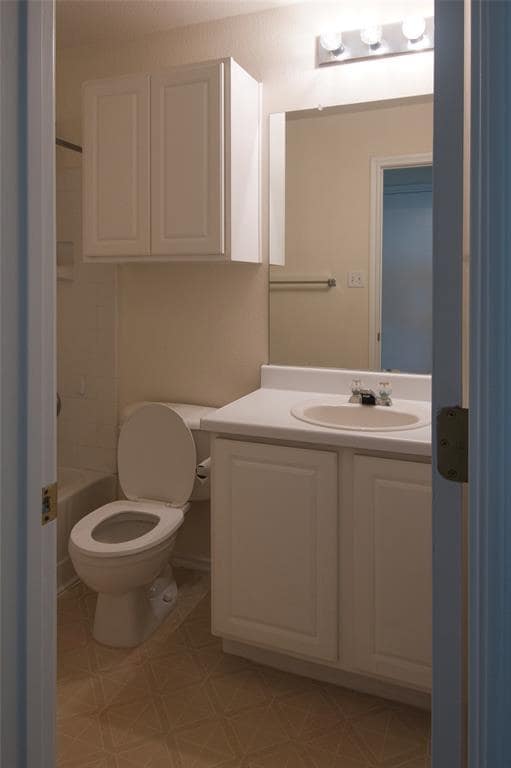 Building Photo - 807 Estancia Way