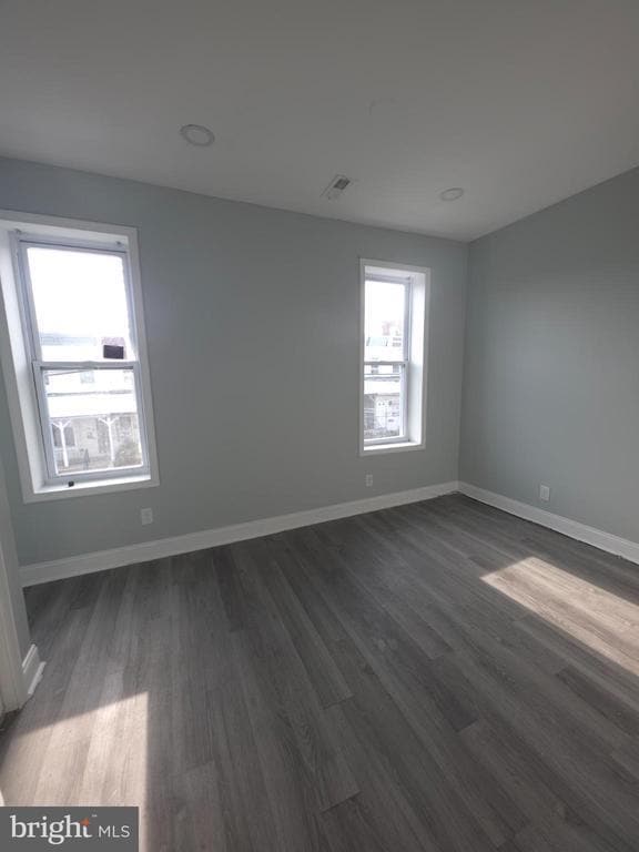 Building Photo - 1133 W Somerset St