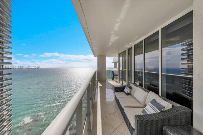 Building Photo - 1850 S Ocean Dr