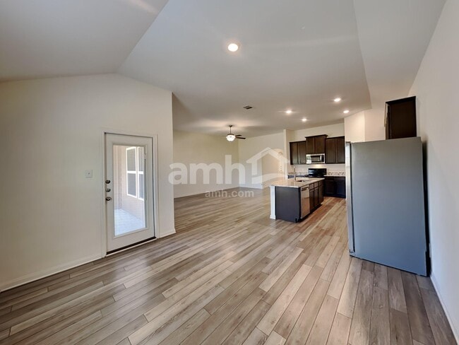 Building Photo - 1246 Treeta Trail