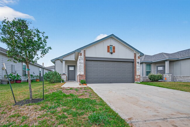 Building Photo - 8014 Barret Travis Ct