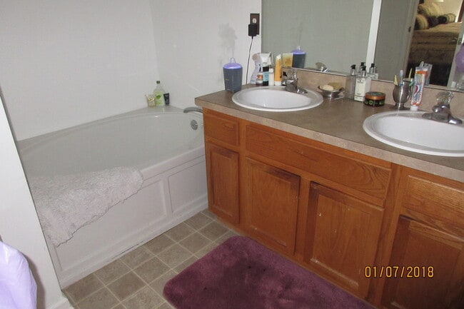 Building Photo - 12301 Kernan Forest Blvd