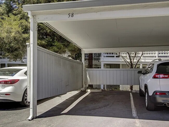 Building Photo - Outstanding 2BD/2BA Condo Near Pleasant Hill BART – Walnut Creek