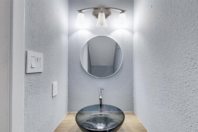 Building Photo - 2018 W Rundberg Ln