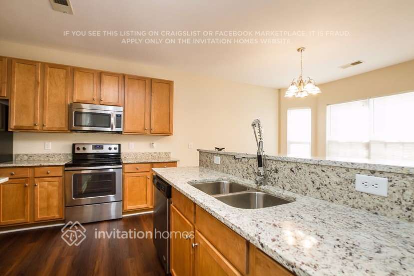 Building Photo - 3325 Glamorgan Ct