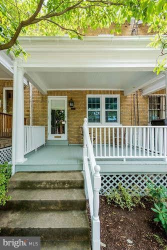 Front porch - 406 Delafield Pl NW