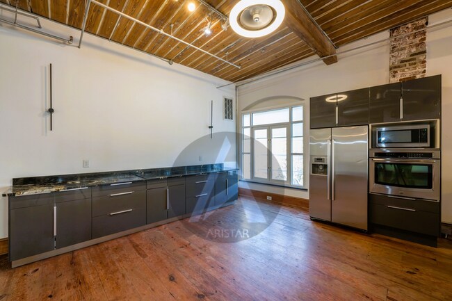 Building Photo - 161 Mangum St SW