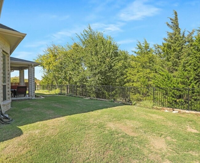 Building Photo - 1140 Barrix Dr